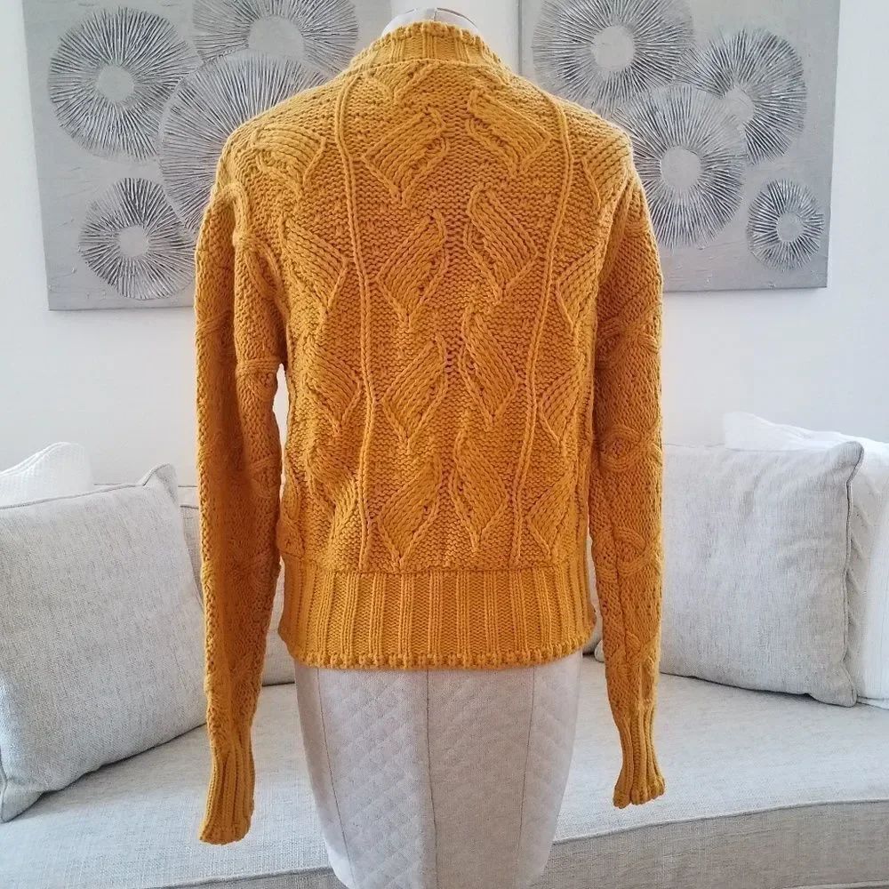 Love by Design Textured Cable Knit Sweater - Picture 5 of 9
